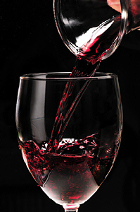Red Wine. Copyright Phil Robinson / PjrFoto.com
